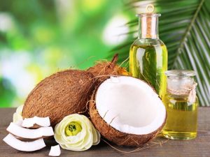Tinh dầu dừa có tác dụng dưỡng ẩm, làm căng mịn da